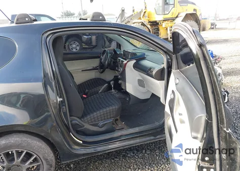 2012 Scion Iq from USA, damaged, VIN JTNJJXB02CJ020672